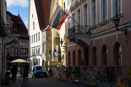 Die der ussischen Botschaft in Tallinn.