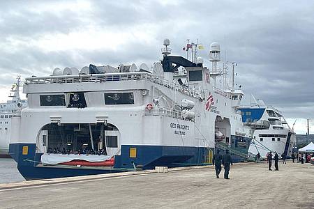 Die Organisation «Ärzte ohne Grenzen» rettet mit dem Schiff «Geo Barents» Bootsmigranten aus dem Mittelmeer.