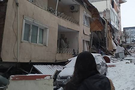 eingestürzte Häuser im Erdbebengebiet in der Türkei
