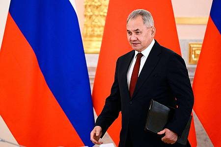 Munition aus abgereichertem Uran für die Ukraine? Der russische Verteidigungsminister Sergej Schoigu droht: «Natürlich hat Russland eine Antwort parat.»