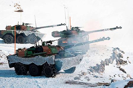 Kampfpanzer von Typ AMX-10 RC. Frankreich hatte der Ukraine die Lieferung des Spähpanzers zugesagt, der Elyseepalast sprach von einem «leichten Kampfpanzer».