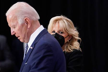US-Präsident Joe Biden und seine Frau Jill in Buffalo nach den tödlichen Schüssen in einem Supermarkt.