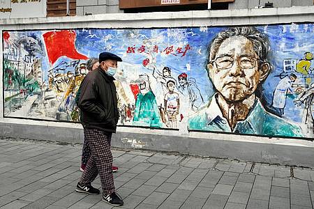 Im chinesischen Wuhan tauchten Ende 2019 erstmals Coronaerkrankungen auf.
