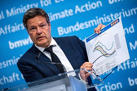 Wirtschaftsminister Robert Habeck. In Sachen Gasversorgung will die Bundesregierung Deutschland in eine Art Alarmbereitschaft versetzen.