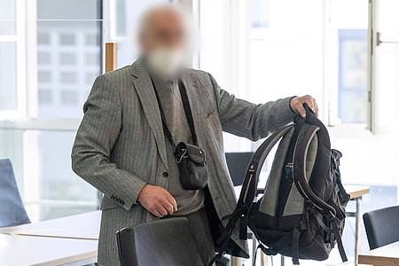 Der Vater des Hanau-Attentäters im September 2022 am Landgericht.