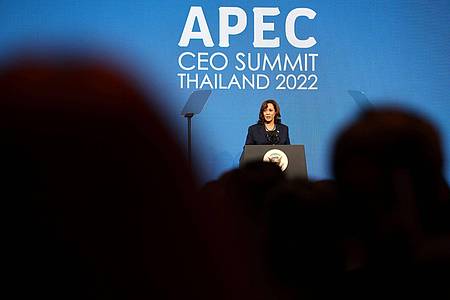 US-Vizepräsidentin Kamala Harris spricht bei einer Pressekonferenz im Rahmen des Apec-Gipfels.