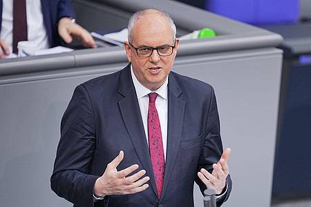 Bremens Bürgermeister Andreas Bovenschulte (SPD). Bremen kündigt ein «Nein» zum Steuerentlastungsgesetz an.