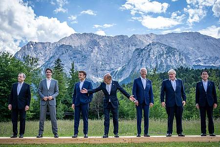 Die Staats- und Regierungschefs beim traditionellen G7-Familienfoto - das letzte auf Schloss Elmau?